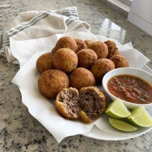 Bolinho de Carne Moída